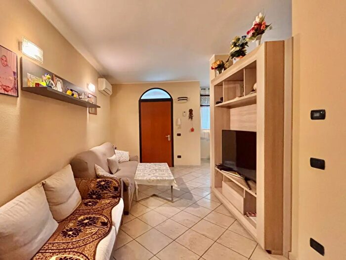 Casa con 6 locali in vendita in Via Roncaglia a, Cadeo