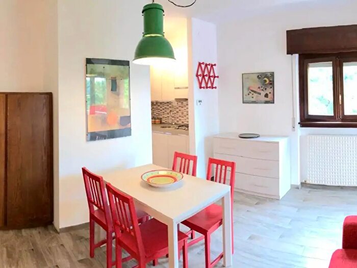 Appartamento bilocale in affitto in Punta Gro, Sirmione