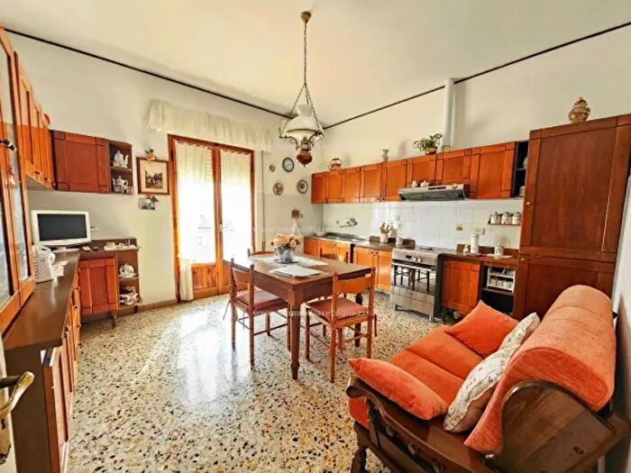 Appartamento con 5 locali in vendita in Zona Periferia, Certaldo