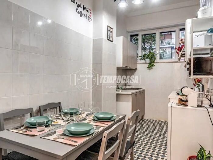 Appartamento bilocale in vendita in Via Vestricio Spurinna, Roma