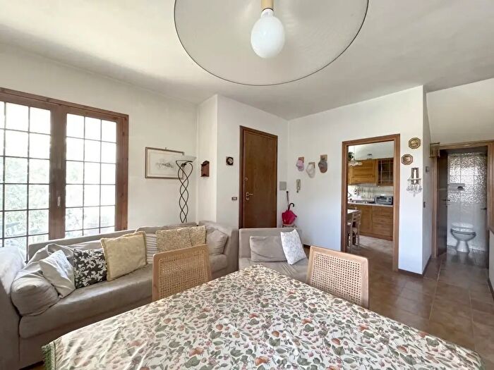 Casa quadrilocale in vendita in Viareggio