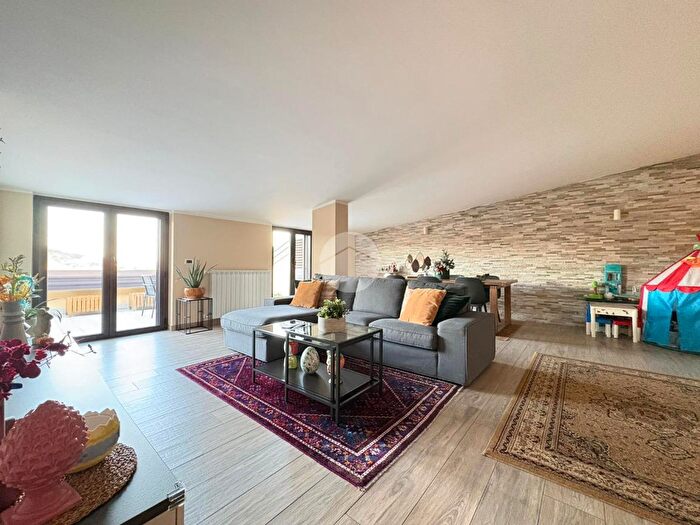 Appartamento quadrilocale in vendita in Via delle Querce, Montalto Uffugo