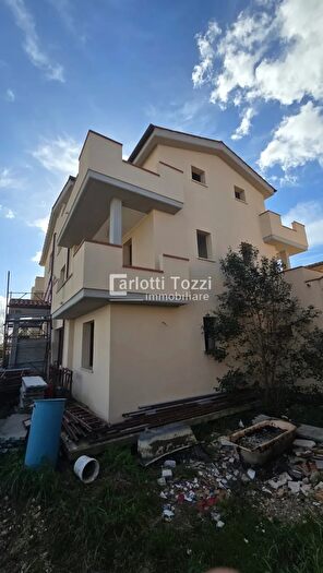 Appartamento quadrilocale in vendita in Via del Tarabuso, Grosseto