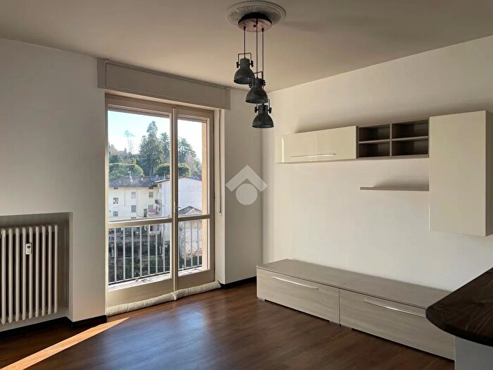 Appartamento quadrilocale in vendita in Via C di V Veneto, Valdilana