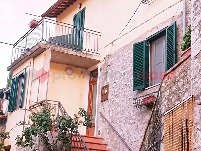 Casa trilocale in vendita in Sant'Anatolia di Narco, Sant'Anatolia Di Narco