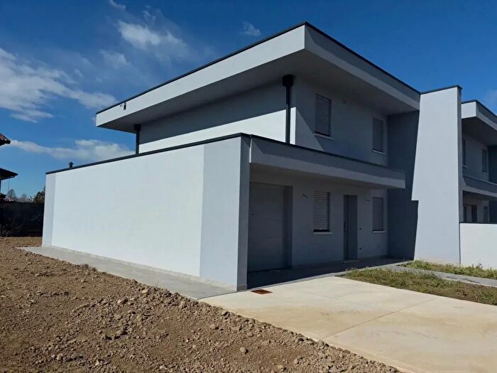 Casa quadrilocale in vendita in Viale Trieste, Fiume Veneto