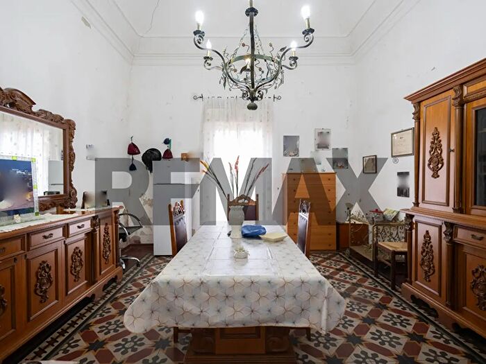 Appartamento trilocale in vendita in Via Sant'Angelo Custode, Catania