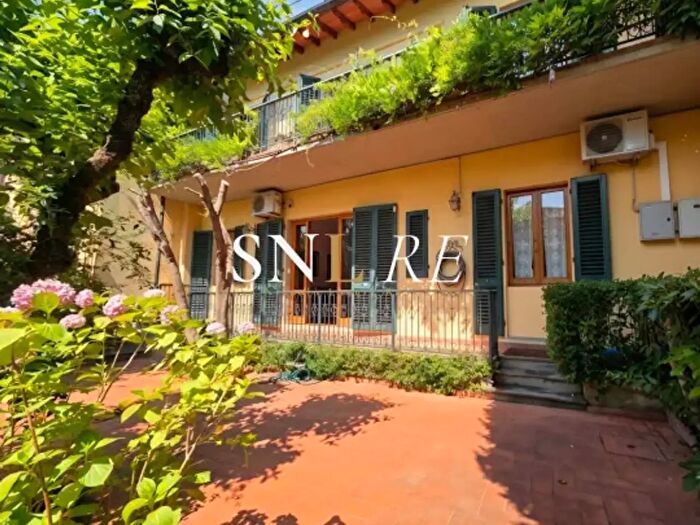 Casa con 6 locali in vendita in Via del Podestà, Firenze