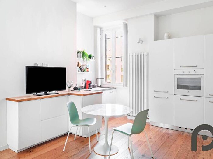 Appartamento bilocale in affitto in Via Correggio, Amendola Buonarroti, Milano