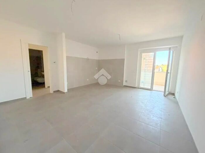 Appartamento quadrilocale in affitto in Via Via di Ponente, Velletri