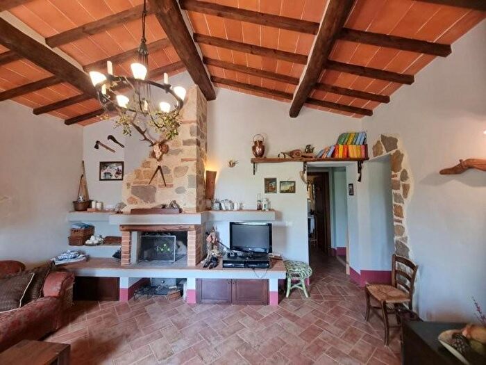 Casa quadrilocale in vendita in Colle Di Val DElsa