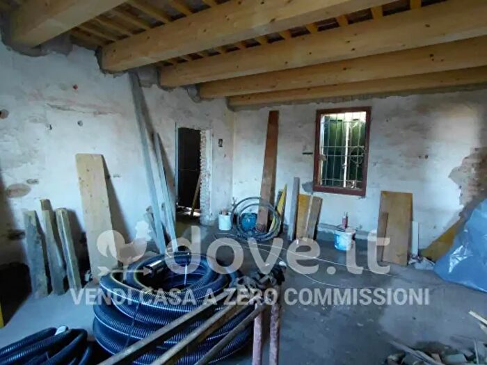 Casa con 6 locali in vendita in Via Goccianello, Imola