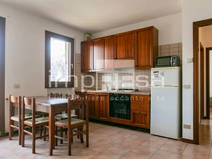 Appartamento bilocale in vendita in Via Pra Longo, Monastier Di Treviso