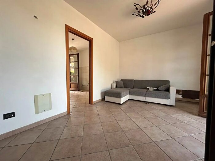 Casa con 7 locali in vendita in Viareggio