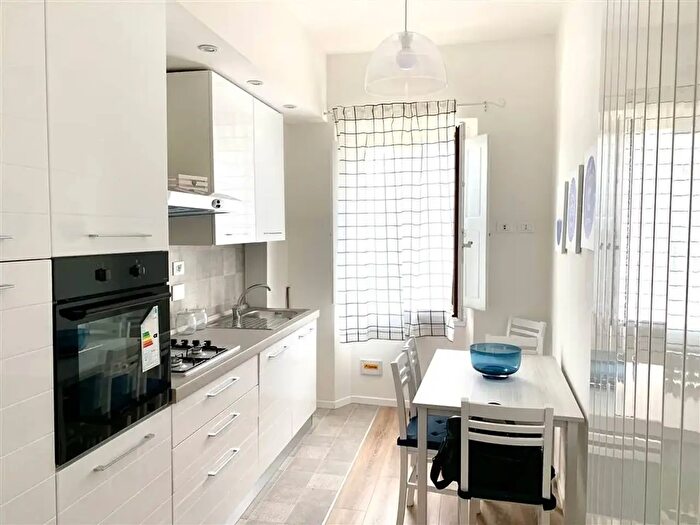 Appartamento trilocale in affitto in Via Emidio Spinucci, Firenze