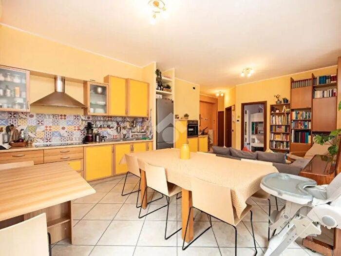 Appartamento trilocale in vendita in Via Giuseppe di Vittorio, Gorgonzola