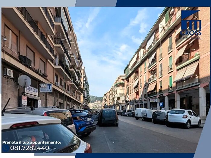 Appartamento bilocale in vendita in Via Antonino Pio, Napoli