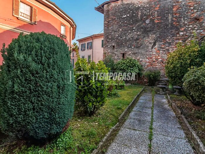 Appartamento trilocale in vendita in Via XX Settembre, Guanzate