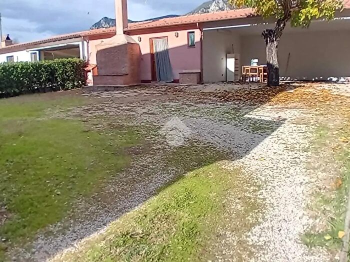 Appartamento quadrilocale in vendita in Via Macinarotta, Terni