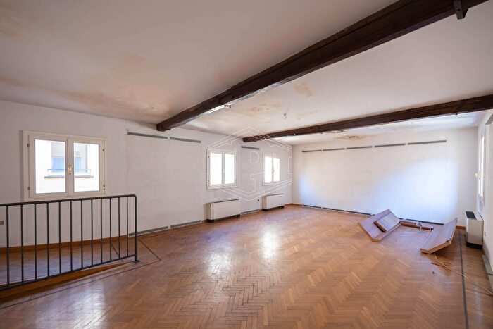 Appartamento bilocale in vendita in Strada Maggiore, Bologna