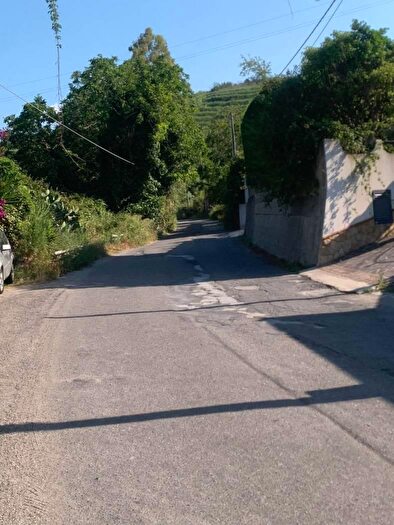 Appartamento trilocale in vendita in Provinciale Condrò Ss, Cefalu