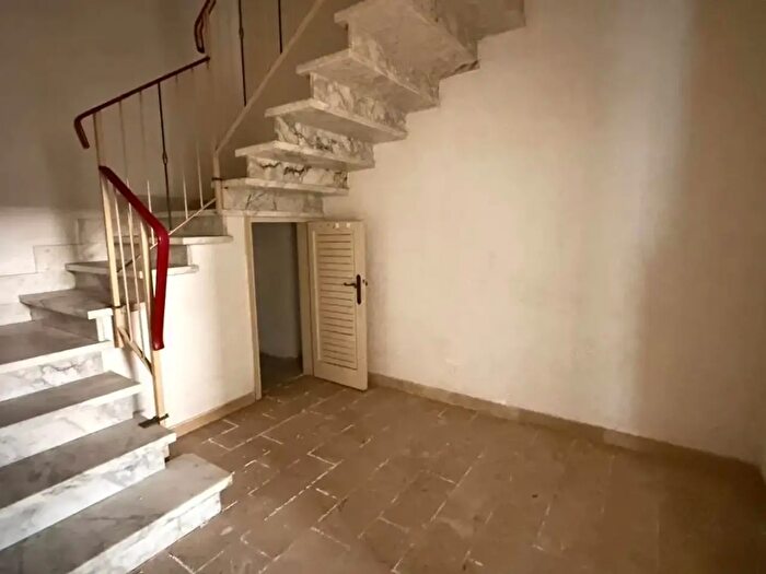 Casa con 7 locali in vendita in Incenzo Lazzarini, Viareggio