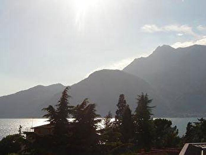 Casa quadrilocale in affitto in Via Papa Giovanni XXIII, Centro, Bellano