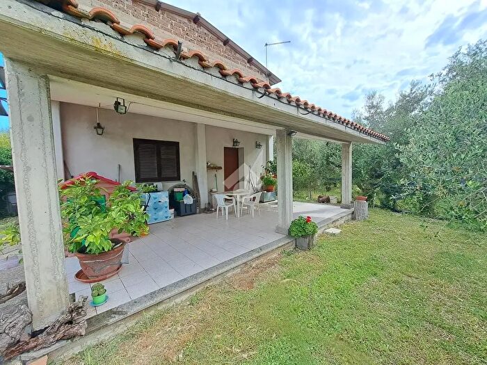 Casa bilocale in vendita in Località Scopeto, Fabrica Di Roma