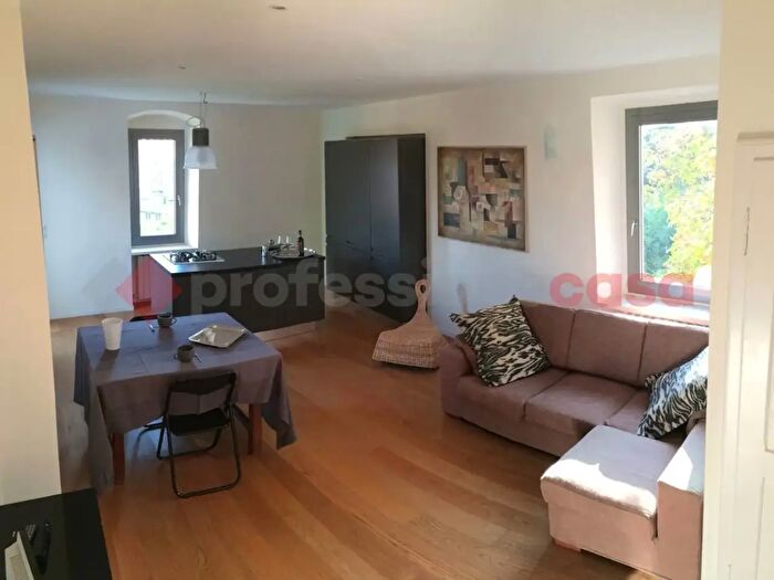 Appartamento trilocale in affitto in Via del Verzaro, Perugia