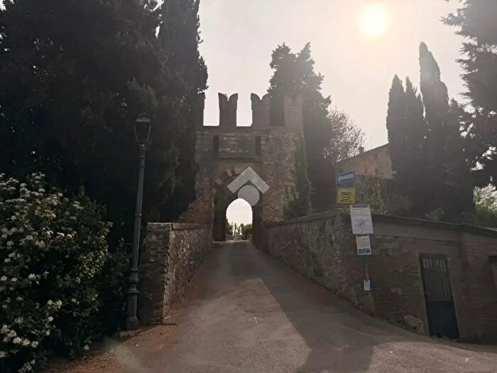 Appartamento trilocale in vendita in Via Boccadiferrro, Valsamoggia