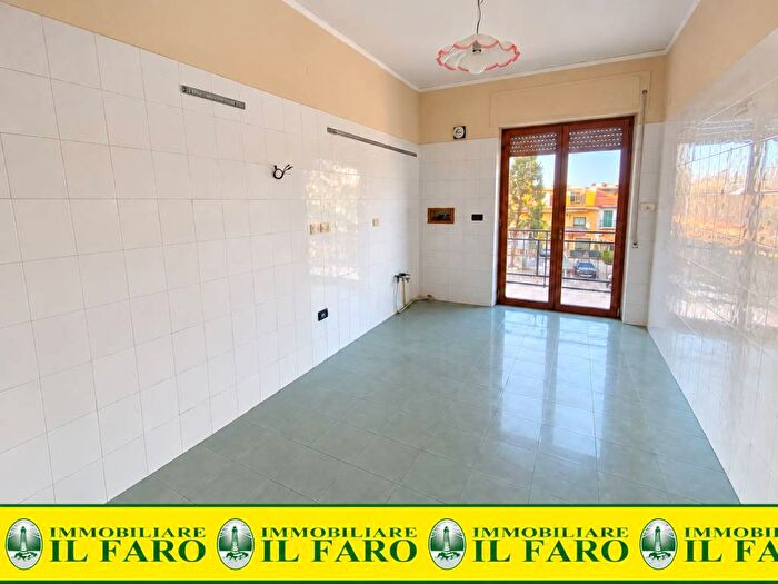 Appartamento quadrilocale in affitto in Via Aniello Palumbo, Maristi Ospedale, Giugliano in Campania