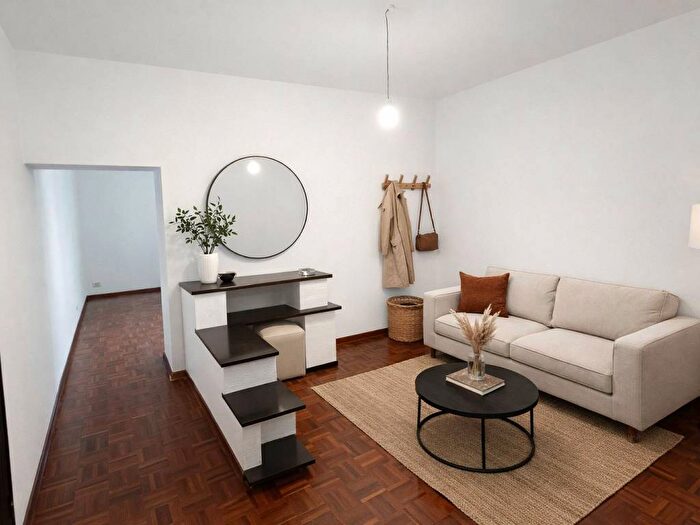 Appartamento trilocale in affitto in Corso Magenta, Castelletto, Genova