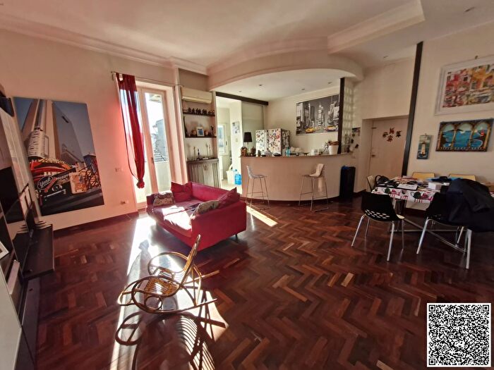 Appartamento quadrilocale in vendita in Napoli