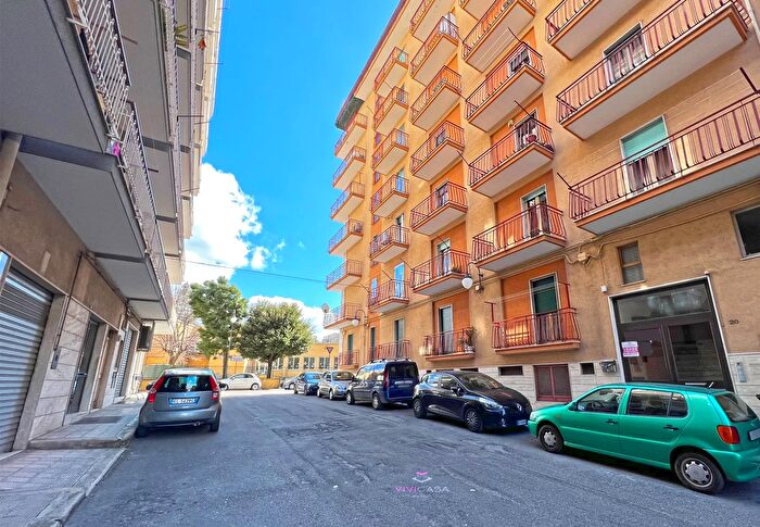 Appartamento trilocale in vendita in Via Bir El Gobi Putignano, Putignano