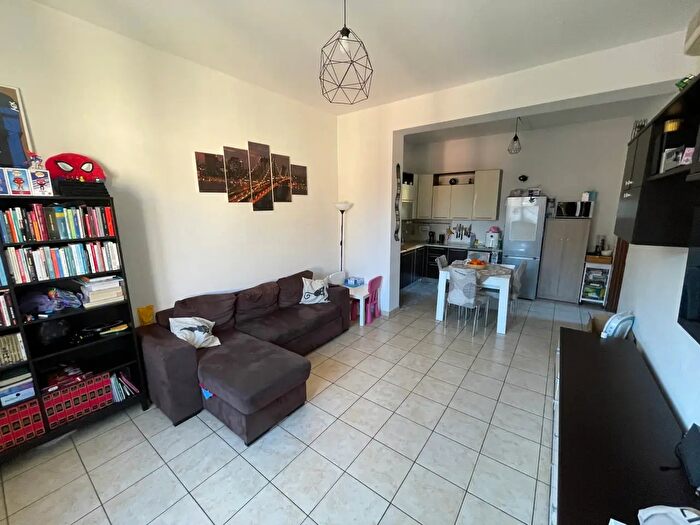 Appartamento trilocale in vendita in Strada Albareto, Modena