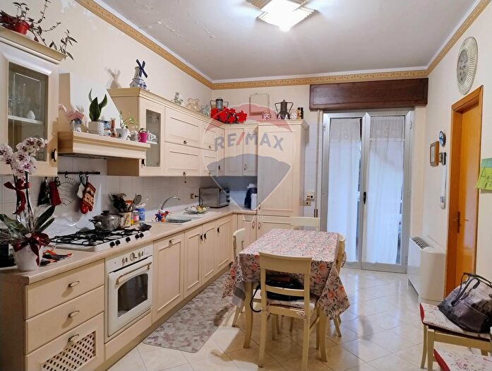 Appartamento con 6 locali in vendita in Via Passo Gatta, Modica