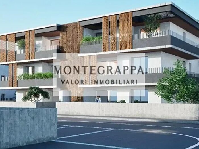Appartamento quadrilocale in vendita in Via Don Sante Miotto, Rossano Veneto