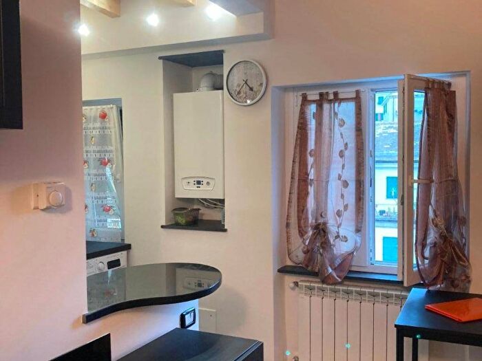 Appartamento bilocale in affitto in Piazza Giovanni Antonio Aprosio, Sestri Ponente, Genova