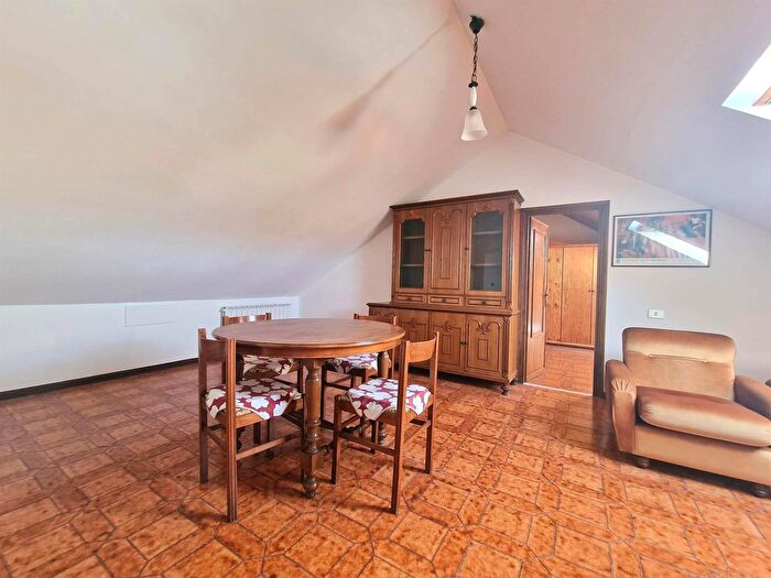 Appartamento trilocale in vendita in Viterbo