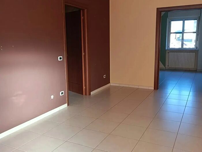 Appartamento quadrilocale in affitto in Via Torricelli, Asti