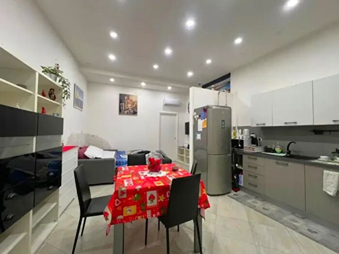 Appartamento bilocale in affitto in Via Nuova Santa Maria Ognibene, Napoli