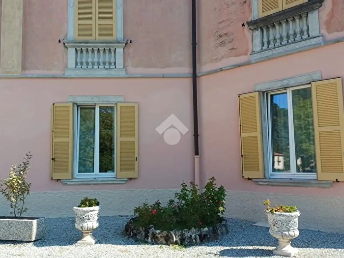 Appartamento bilocale in vendita in Viggiu'