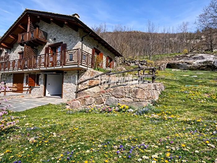 Casa trilocale in vendita in Borgata Barilò, Ceresole Reale
