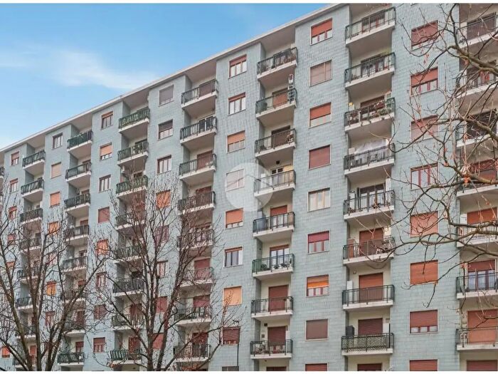 Appartamento bilocale in vendita in Corso Cincinnato, Torino