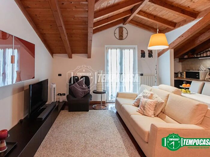 Appartamento trilocale in vendita in Via Morandi R a, Magnago