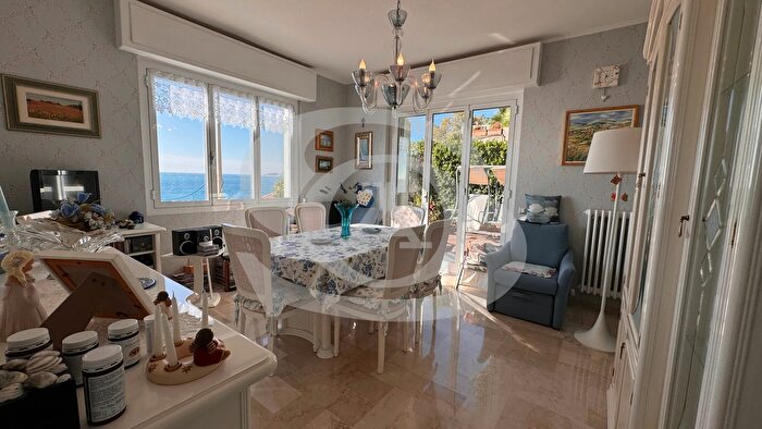 Appartamento trilocale in vendita in Ospedaletti