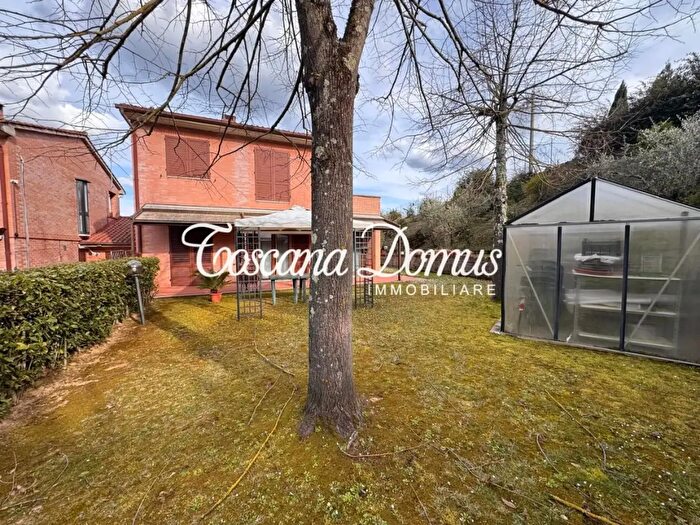 Casa con 7 locali in vendita in Quercegrossa, Castelnuovo Berardenga