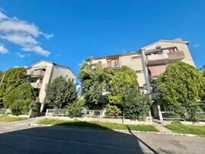 Appartamento trilocale in vendita in Via Marconi, Nogara