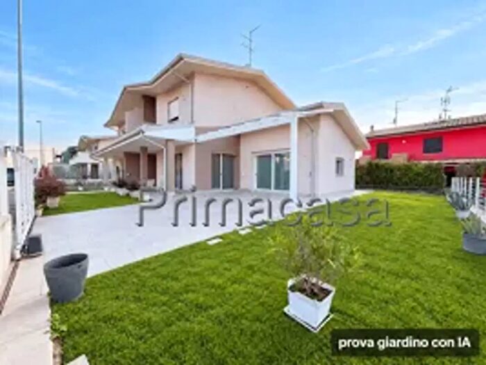 Casa con 7 locali in vendita in Via Fermi, Cerea