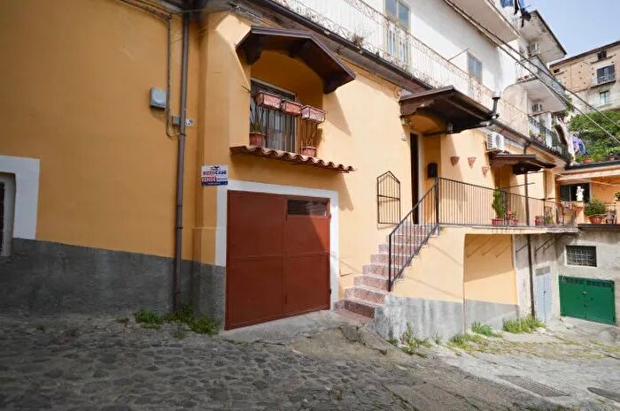 Casa quadrilocale in vendita in CoriglianoRossano Via Cairoli, CoriglianoRossano